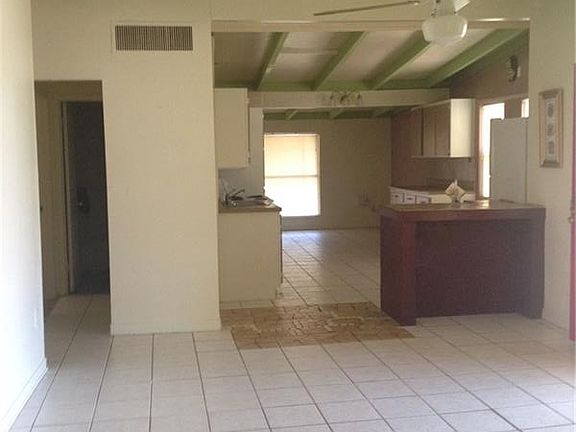 5th image of 13400 Dottie Dr