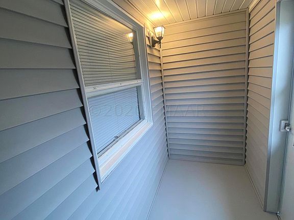 3rd image of 425 4th Ave E APT 511