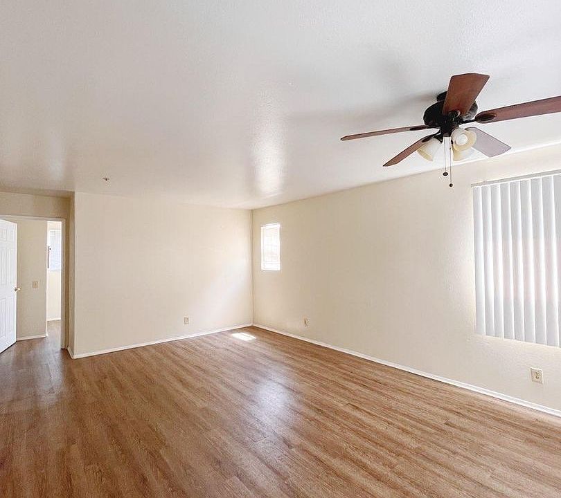 1st image of 4967 Auburn Dr APT 4