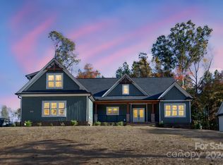 5021 Oconee Dr, Stanley, NC 28164