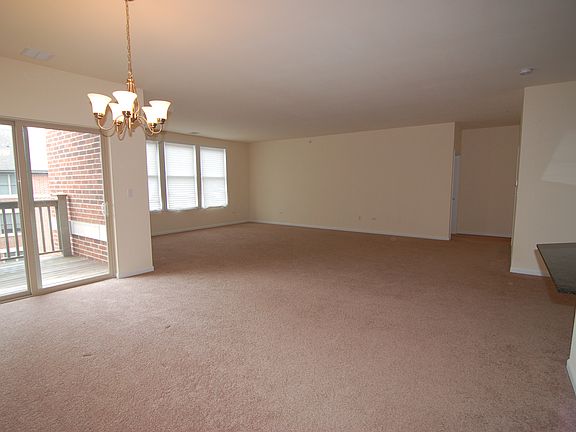 3rd image of 275 E Railroad Ave Unit 201