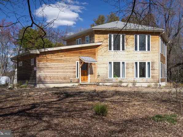 1401 Druid Ln, Severn, MD 21144