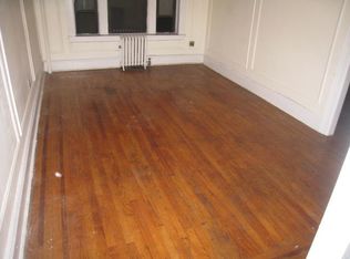 3076 35th St APT 1C, Astoria, NY 11103