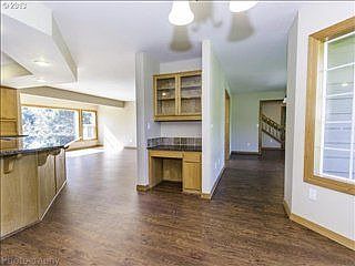 3rd image of 18612 NE 92nd Ave