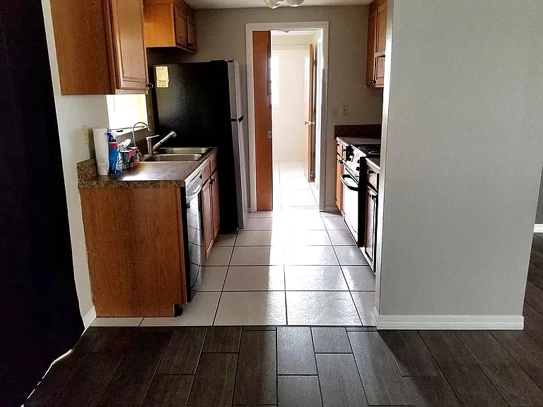1225 Columbine Rd — Photo 8