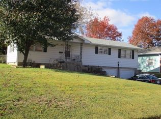 304 S Highland Rd, Coffeyville, KS 67337