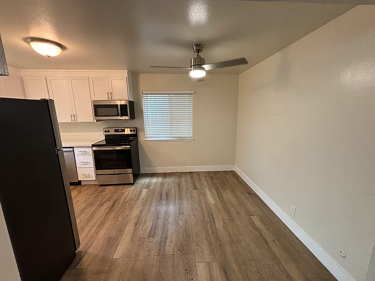 1172 Brace Ave #2 — Photo 14