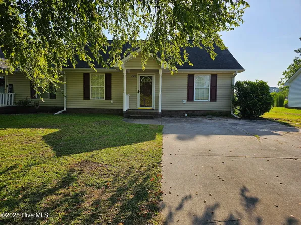 4328 Magellan Court #B, Ayden, NC 28513