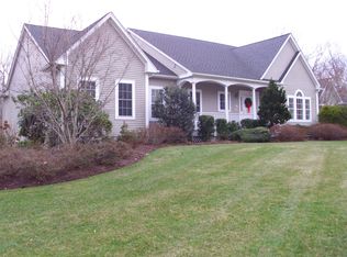 30 Fox Ridge Cir, South Kingstown, RI 02879