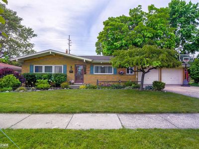 8771 Kidley Dr, Sterling Heights, MI, 48314