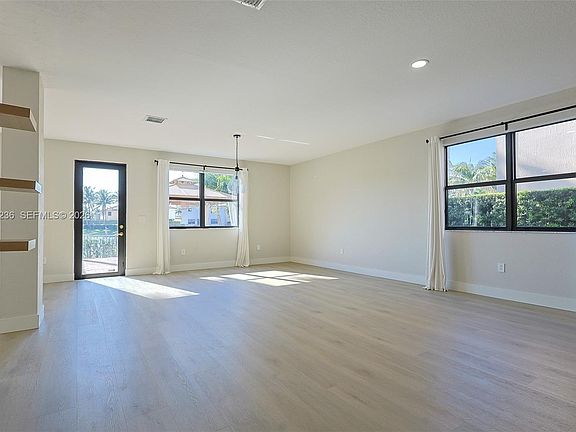 4th image of 8800 NW 98th Ct #8800