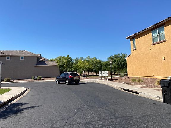4th image of 9418 S 34th Ln