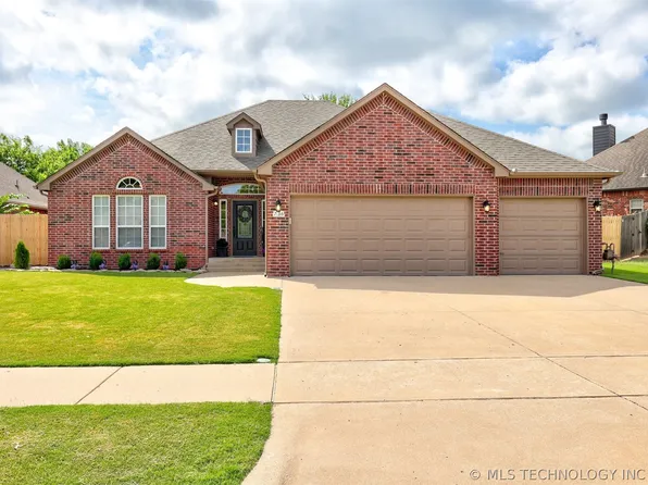 736 W 145th Pl S, Glenpool, OK 74033