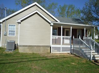 1508 S Wilson Rd, Radcliff, KY 40160