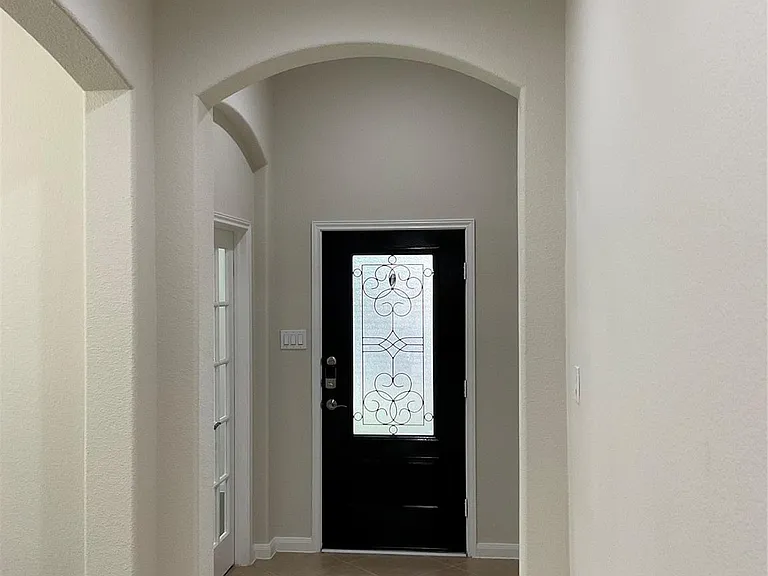 10022 Western Pine Trl — Photo 2