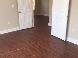 6356 Lakeside Ln, Lawrence, KS 66049