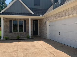 3441 Hatton Dr, Nesbit, MS 38651