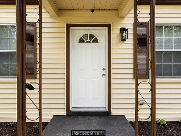 4th image of 1232 Coarsey Dr
