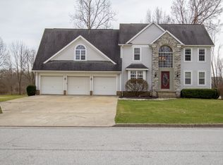 2020 Overcrest St, Alliance, OH 44601