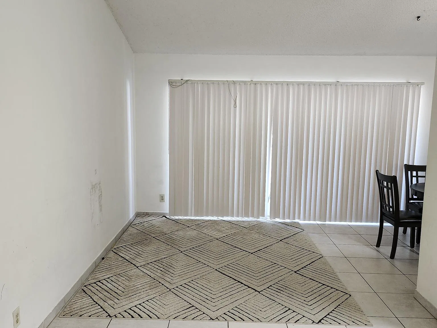 1 bed, 862 sqft, $1,950 — Photo 2