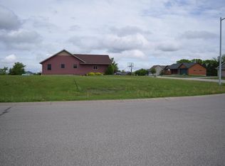 103 10th St, Goodhue, MN 55027