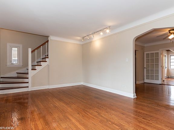 3rd image of 1642 Cuyler Ave