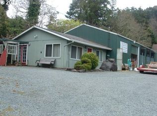 210 S Harbor St, Rockaway Beach, OR