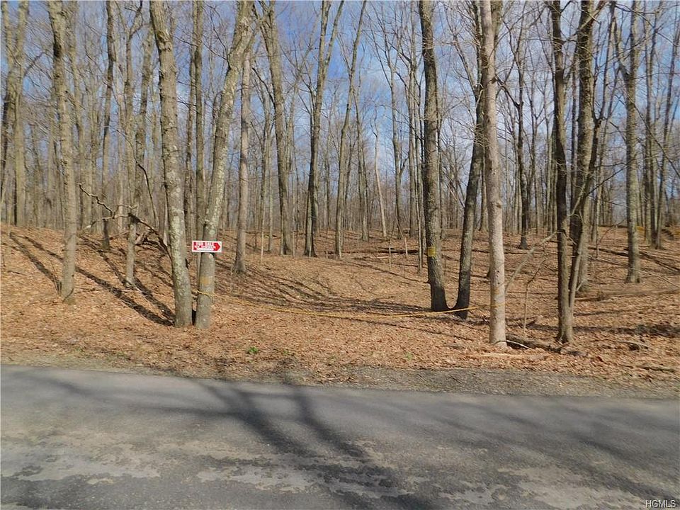 1st image of 174 Market Ln