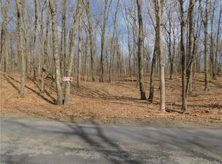 174 Market Ln, Clinton Corners, NY 12514