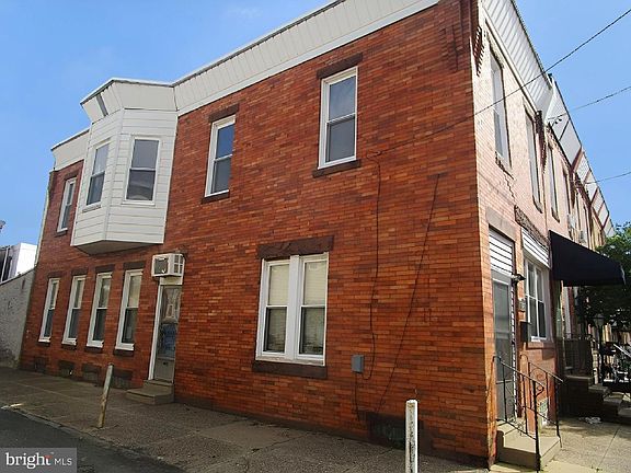 2nd image of 3128 Chatham St