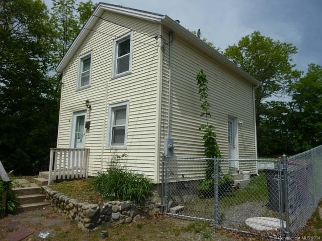 2nd image of 33 Brennan St