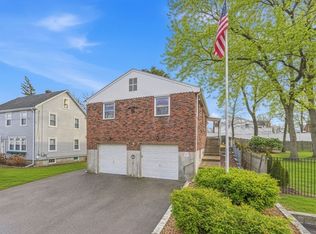 7 Carol St, Stoneham, MA 02180