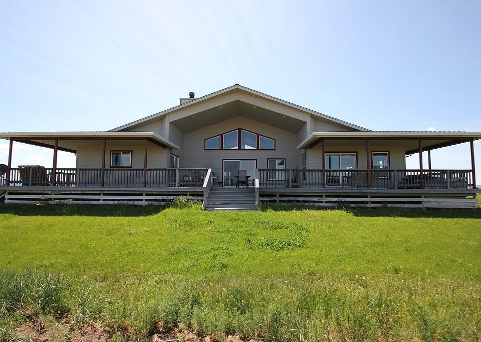 Deck toward East