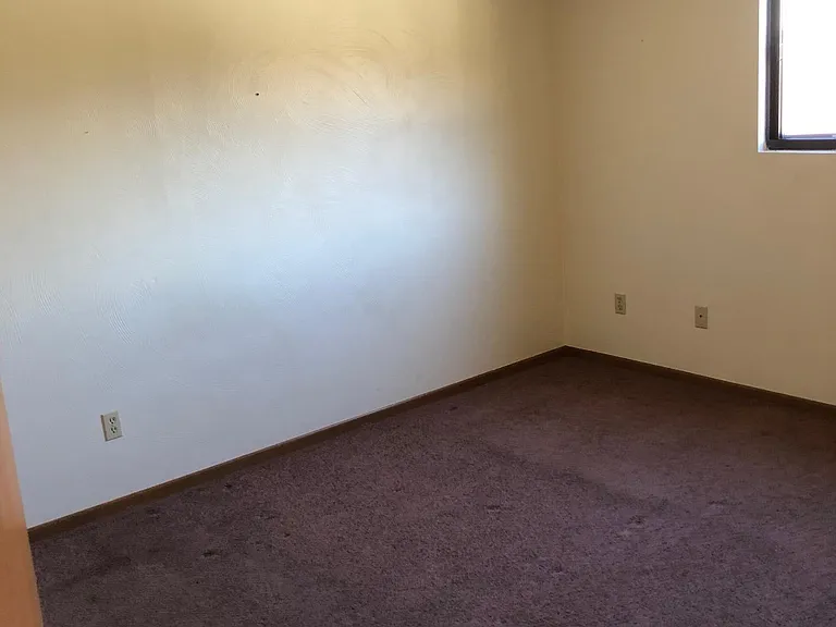 569 Woodmont Ave #B — Photo 5