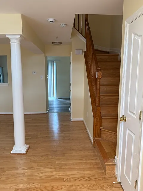 4 bed, 1320 sqft, $1,900 — Photo 3