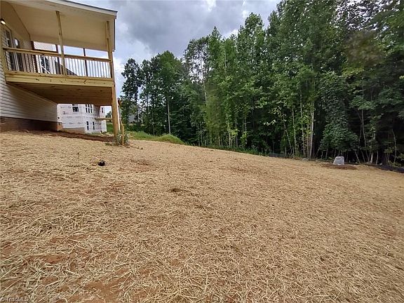 4th image of 7613 Mary Ellen Ct