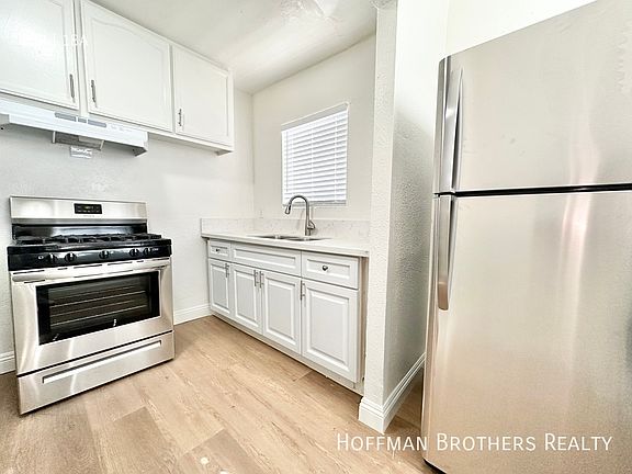 3rd image of 616 W 54th St