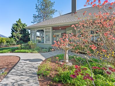 1106 NW Morgan Ln, Grants Pass, OR, 97526