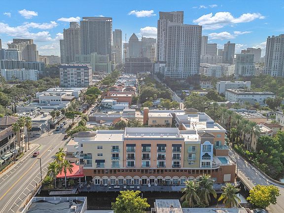 3rd image of 1111 E Las Olas Boulevard #308