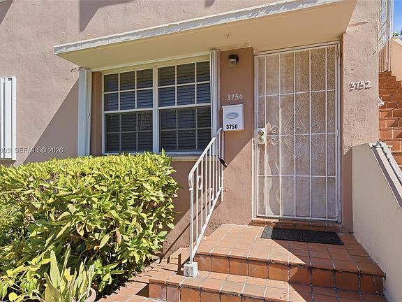 3rd image of 3750 SW 27th St