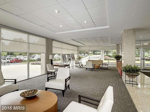 3rd image of 10500 Rockville Pike Unit 422