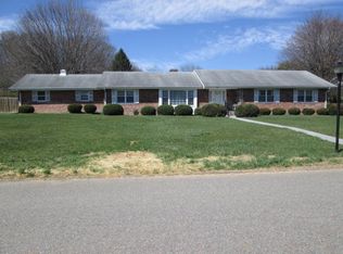 19417 Johnson Dr, Abingdon, VA 24211