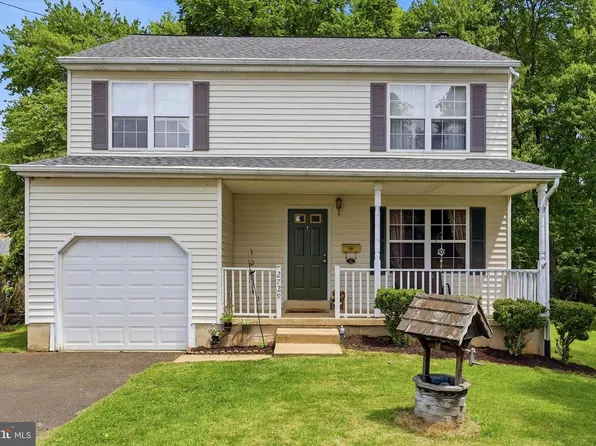2729 Galloway Ave, Abington, PA 19001