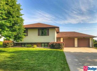 280 Riverview Dr, Blair, NE 68008