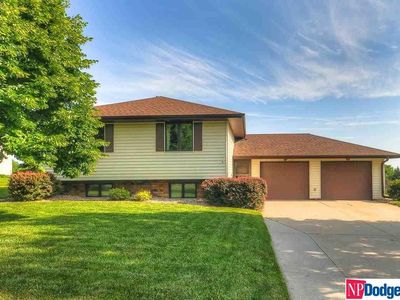 280 Riverview Dr, Blair, NE, 68008