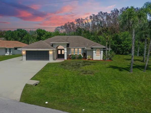 6800 NW Hogate Circle, Port St Lucie, FL 34983