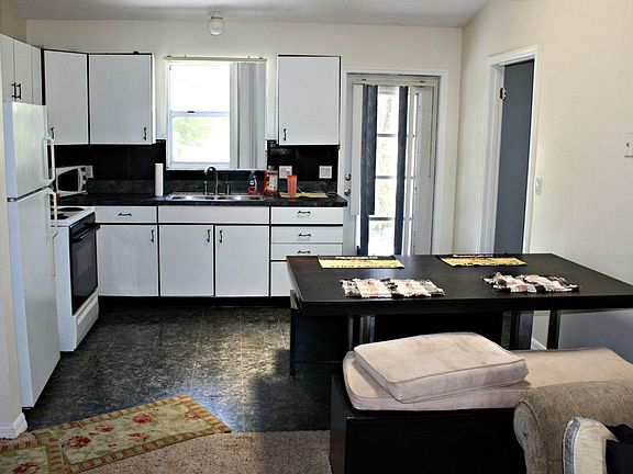 4th image of 4708 Regina Dr