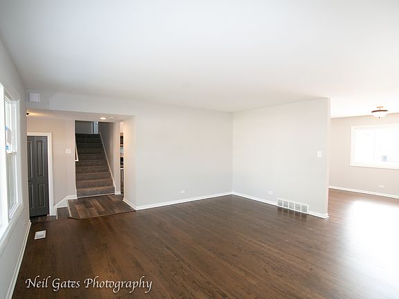 4th image of 1028 W Nevada St