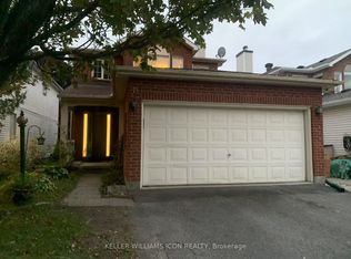 8 Clydesdale Ave, Ottawa, ON K2M 1W5