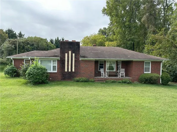 4049 Wood Ave, Archdale, NC 27263